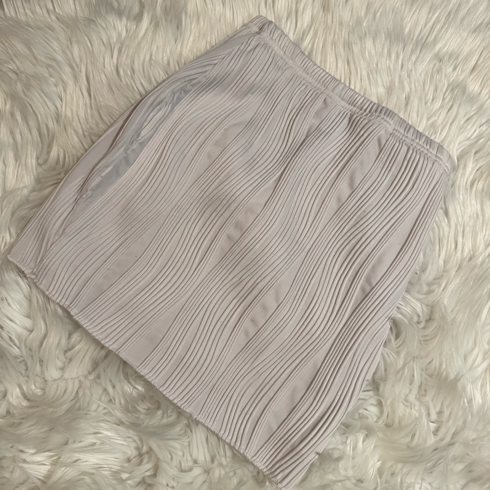 SHEIN Pleated White Mini Skirt Size XXS - Picture 4 of 4